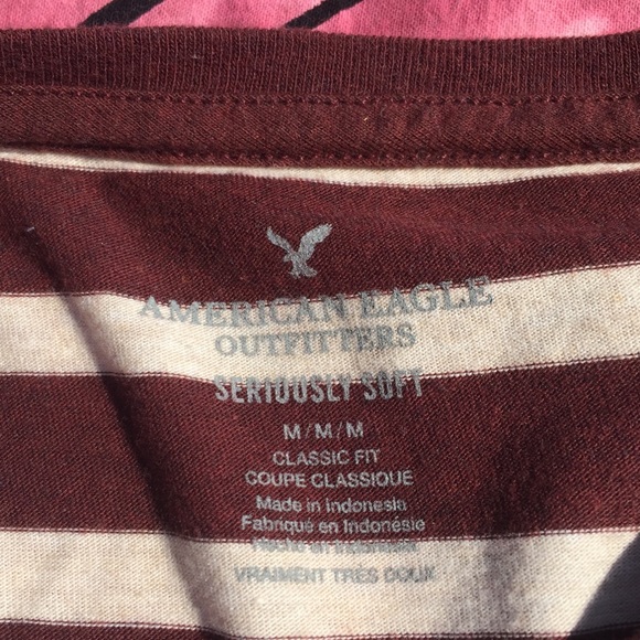 Men’s American Eagle Burgundy Striped Pocket Tee - Picture 3 of 3